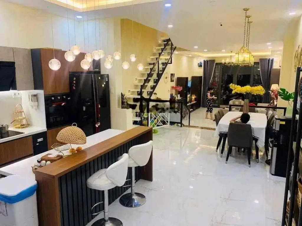 CẦN BÁN CĂN NHÀ HOÀNG PHAN THÁI - thuận tiện kinh doanh buôn bán - SHR- 2 tỷ 950