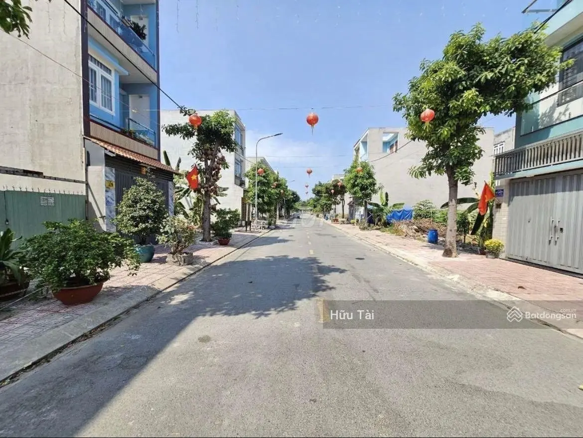 Bán đất gần ngã tư Chiêu Liêu, đường Nguyễn Thị Minh Khai, Tân Đông Hiệp, Dĩ An, full thổ cư, SHR