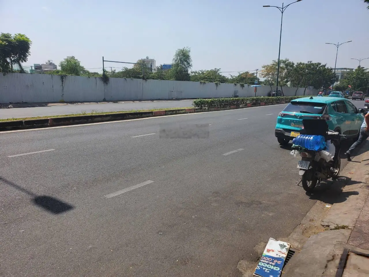 Bán Căn Nhà Mặt Tiền Đường Lê Văn Việt, Tăng Nhơn Phú, Quận 9
