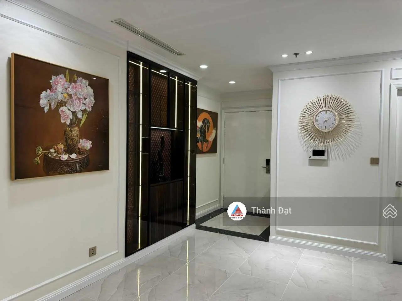 Cần bán căn hộ Vinhomes Central Park với 3pn, 100m2 full nội thất cao cấp