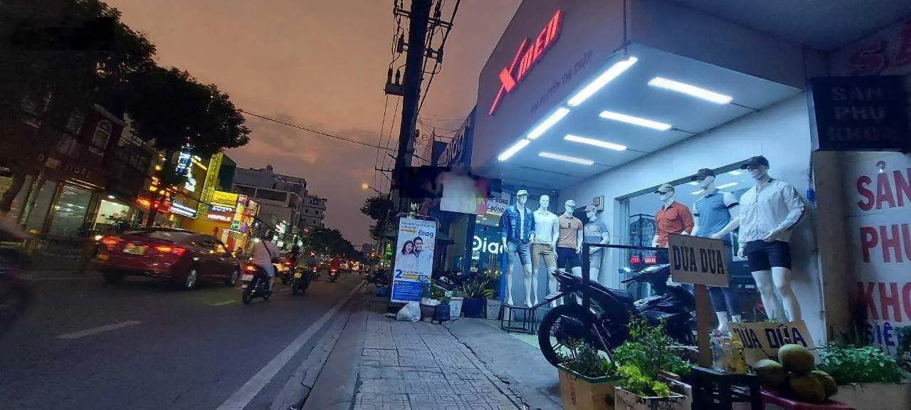 Nhà mặt tiền Nguyễn Thị Thập Quận 7, DT 200m2, gần chợ Tân Mỹ, giá 43,5 tỷ