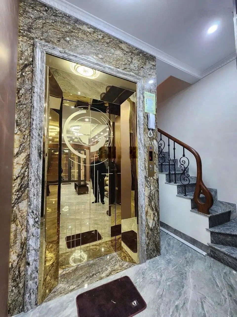 Bán nhà bạch mai, Thanh nhàn. Đt 40m x 6 tầng. Giá 10.3 tỷ