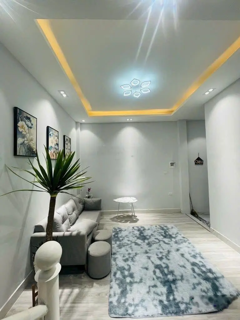 Nhà mới đón tết, Nguyễn Lương Bằng, Đống Đa, DT 25m2 giá 3.9 tỷ