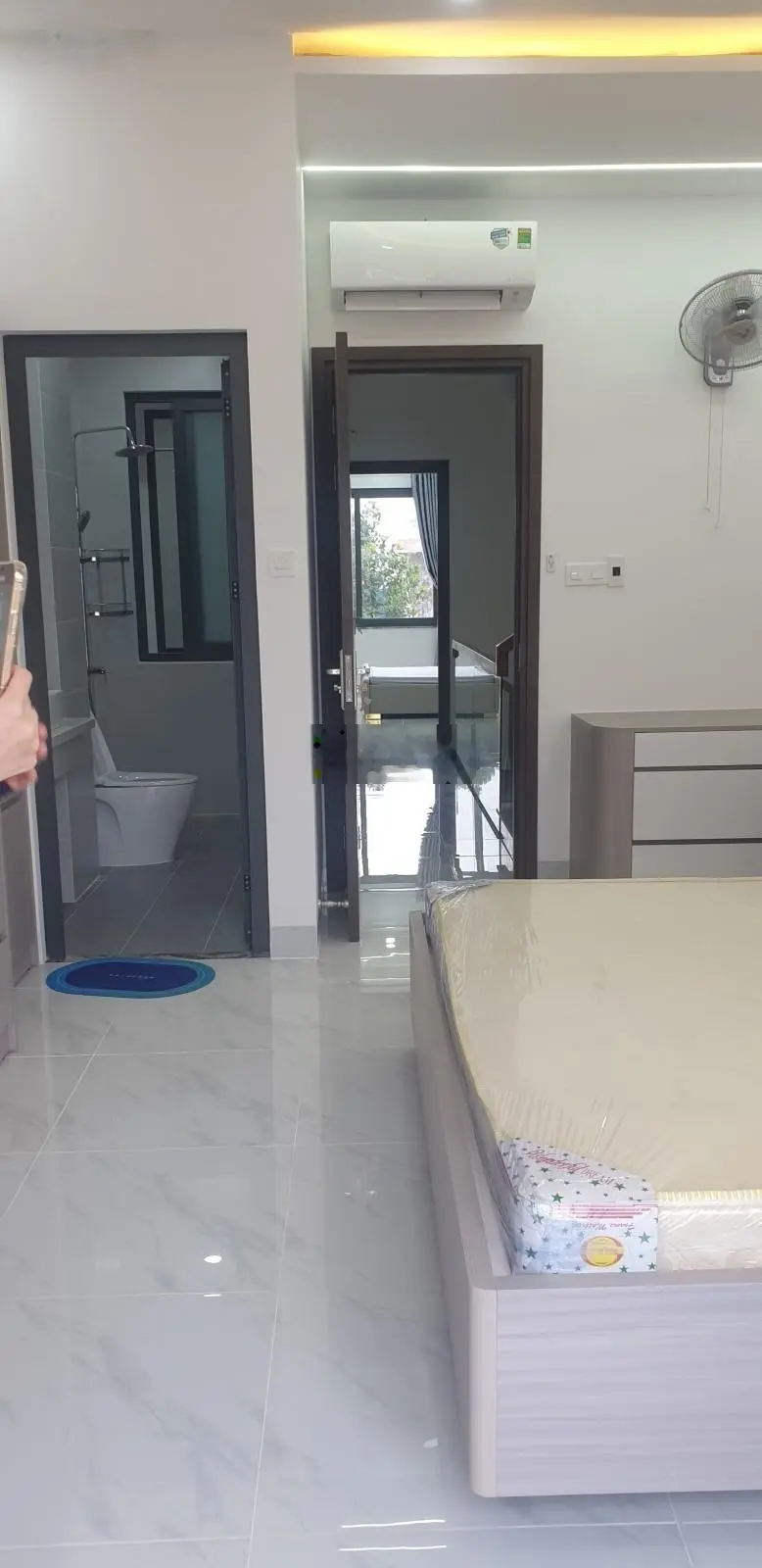 Nhà đẹp Hiệp Bình Chánh, 4 tầng, 110m2 (4x27m), hẻm oto tránh, sổ hồng riêng, 8.8 t.y