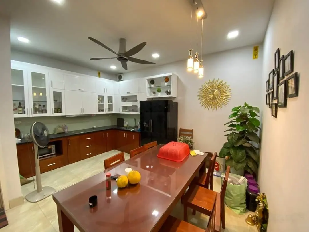 BÁN NHÀ THỤY PHƯƠNG. 95M2 NGÕ TO NHƯ PHỐ. GARA Ô TÔ. MẶT TIỀN RỘNG. Ở SƯỚNG.GIÁ SIÊU MỀM 11.5 TỶ