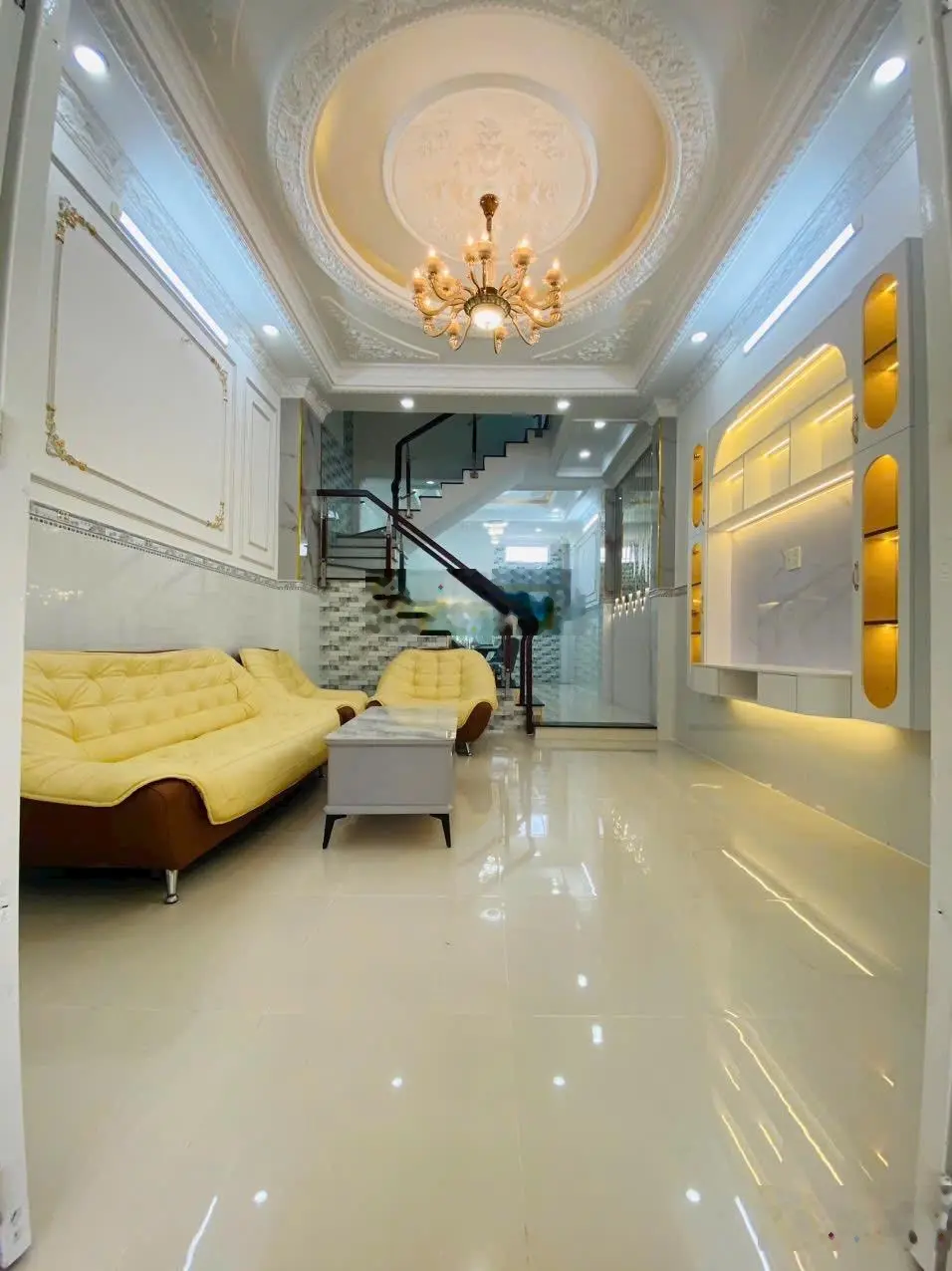 Bán nhà mặt tiền hẻm 1982 Huỳnh Tấn Phát - Thị trấn Nhà Bè 4x15m 3L, 4PN tặng full NT - Giá: 5.5 Tỷ