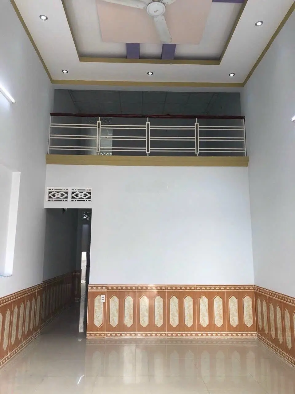 Nhà Trệt Lửng Gần Chợ Xóm Vắng. DT: 75M2. Đường Ô Tô Thông. Giá: 2.890 Tỷ TL