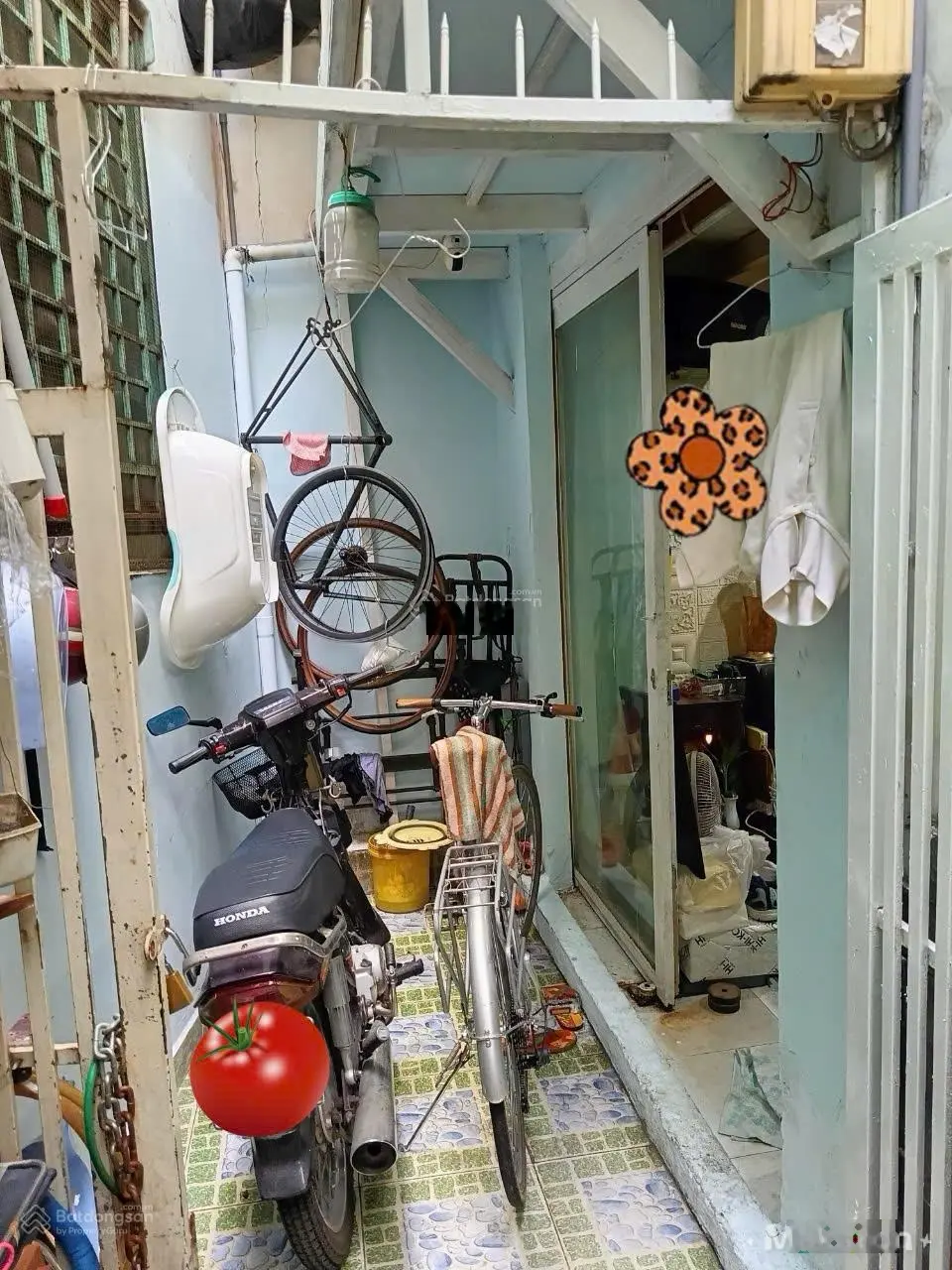 Chính chủ bán nhà hẻm Chuồng Bò, ngay 384/30/... Lý Thái Tổ, Phường 10, Quận 10, TP Hồ Chí Minh