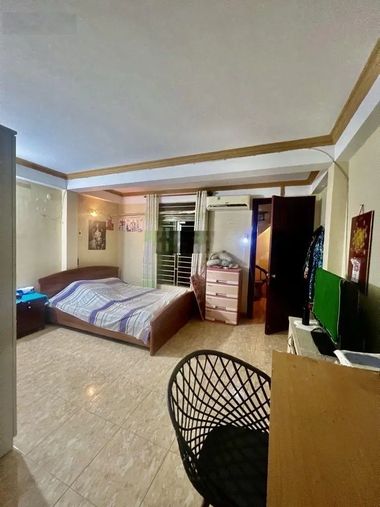 Bán nhà Q2, Nguyễn Duy Trinh, 132m2, 4 tầng