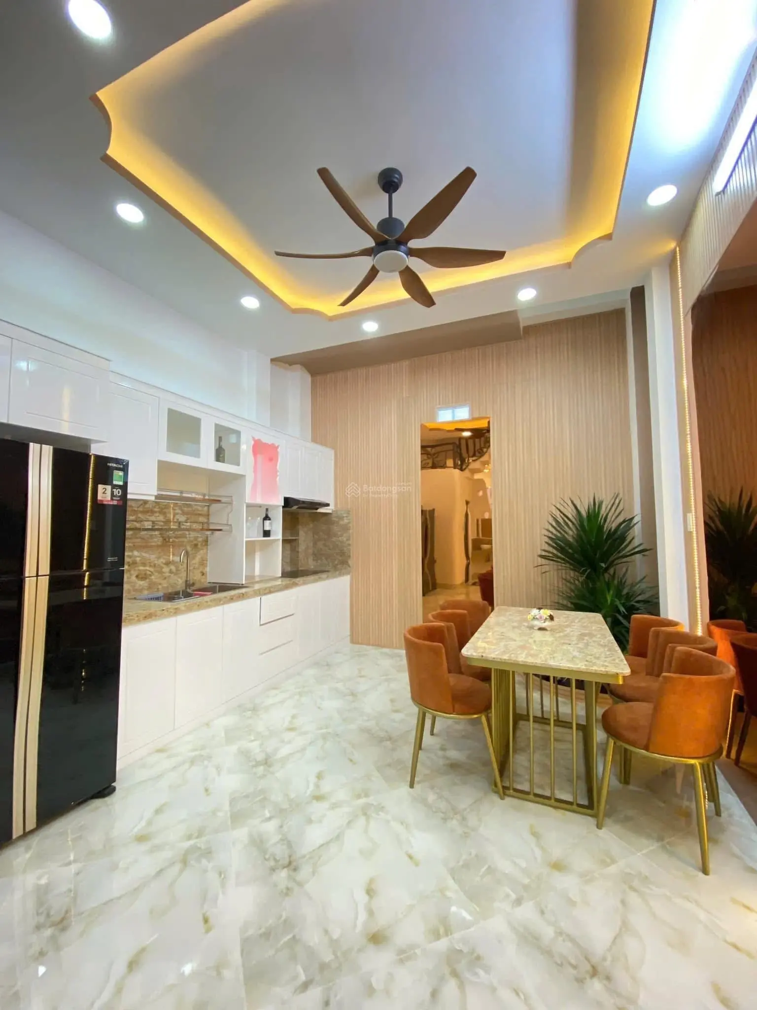 Chủ đi định cư bán gấp nhà Bãi Sậy-P1-Q6, gần chợ Bình Tây. Giá 2tỷ950/75,5m2 đang cho thuê 19triệu