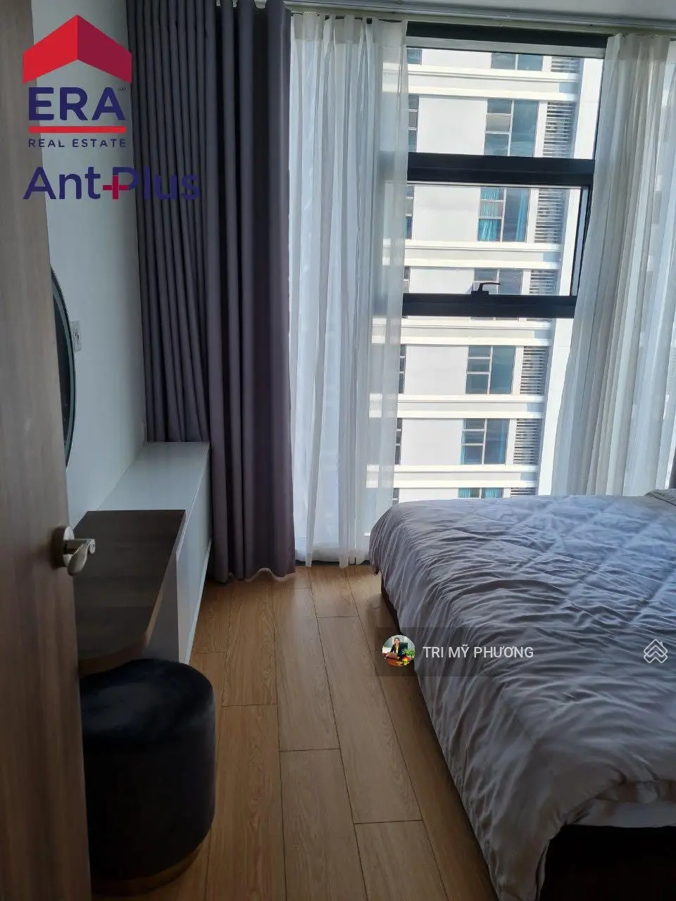Chính chủ bán 1PN Sunwah Pearl + tầng trung, cao + View đẹp, thoáng + full nội thất + vào ở ngay