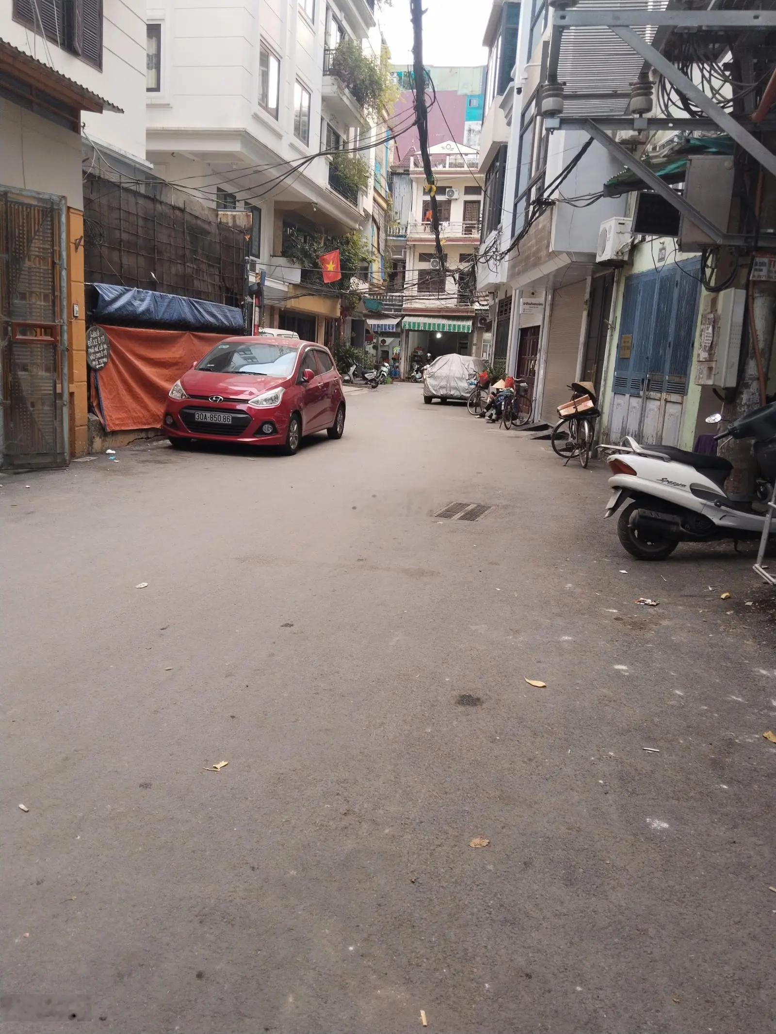 Bán nhà Đê La Thành 60m, MT 4,8m nhà 4 tầng ngõ thông, trải nhựa, ôtô cách 15m