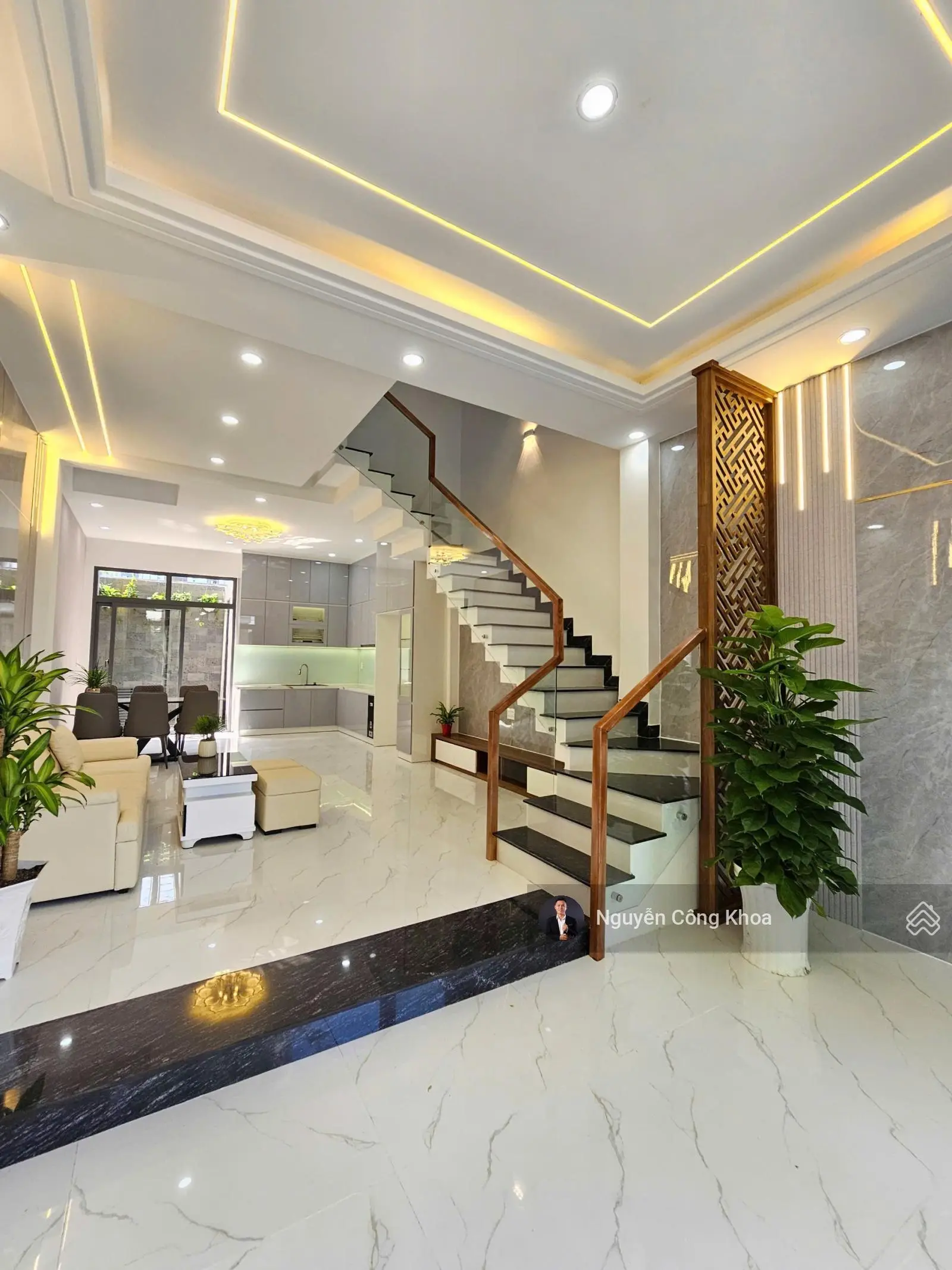 Bán nhà đúc 3 tấm full nội thất, mẫu hiện đại, 3 phòng ngủ, KDC P. Bình Chuẩn, Tp. Thuận An
