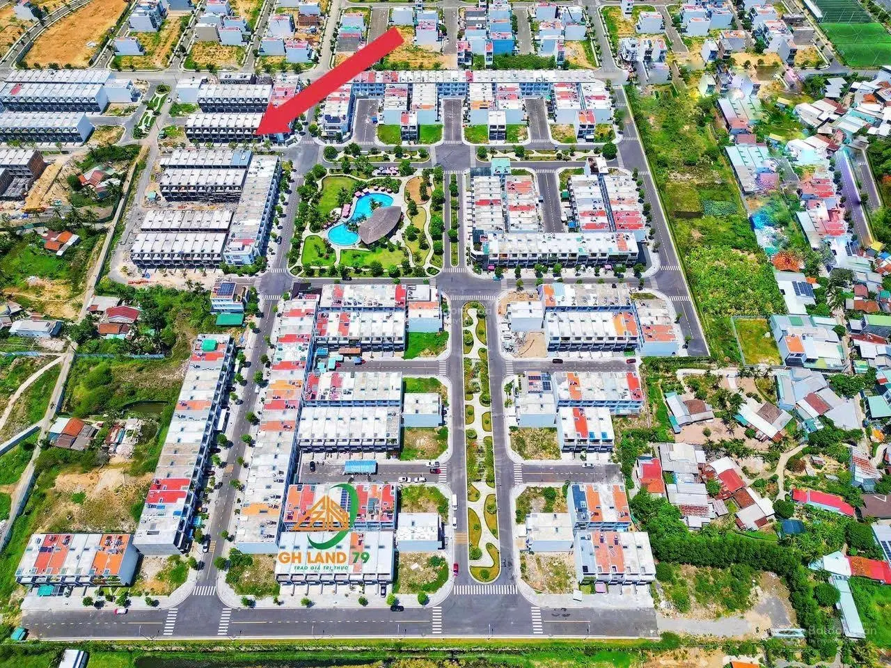 Nhà Gói 8 Mỹ Gia sát hồ bơi giá chỉ 4 tỷ 950