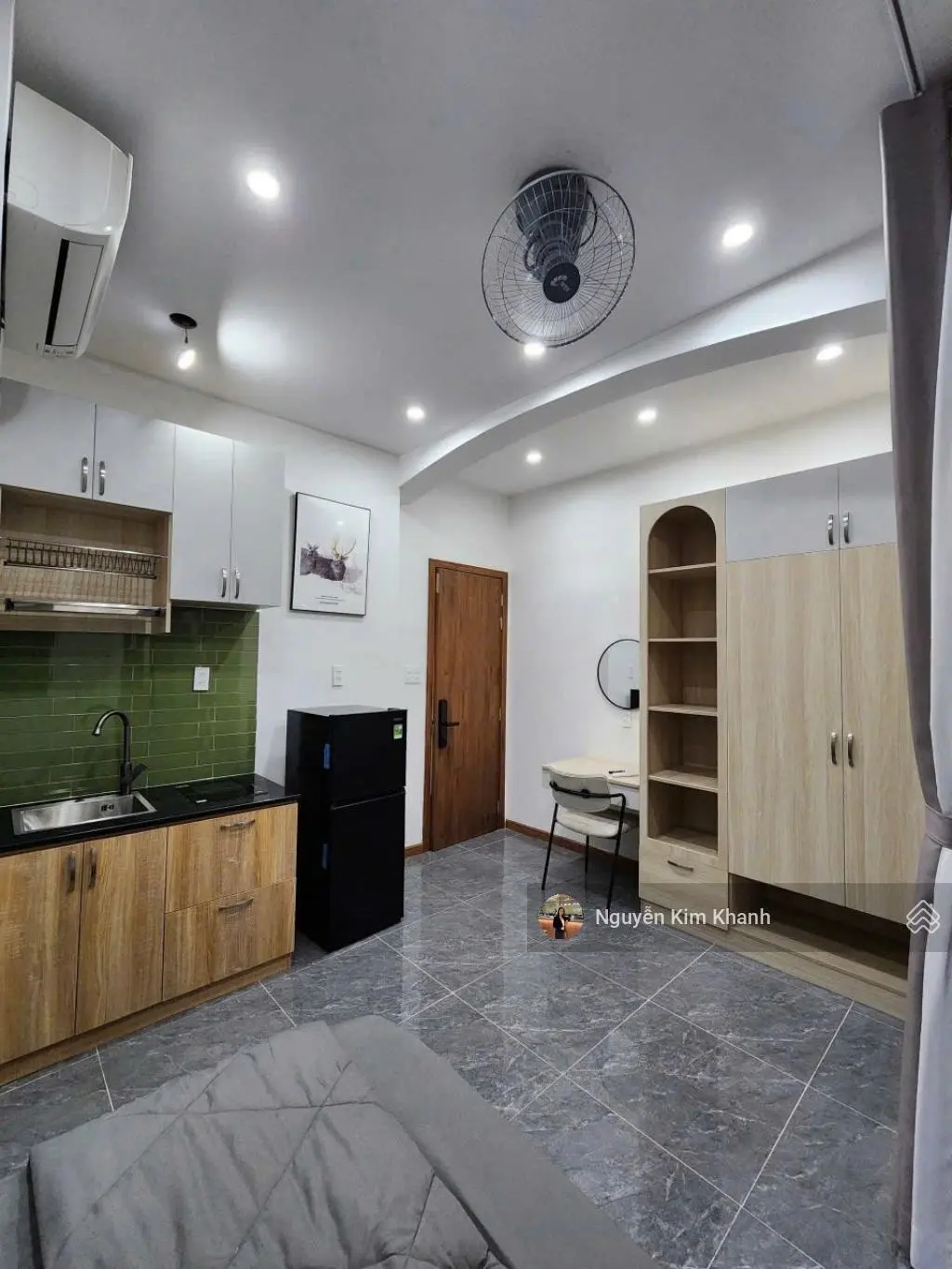 Chdv quận 1 - chợ bến thành - doanh thu 96tr/tháng - gần 5%/năm - 14pn - có thang máy