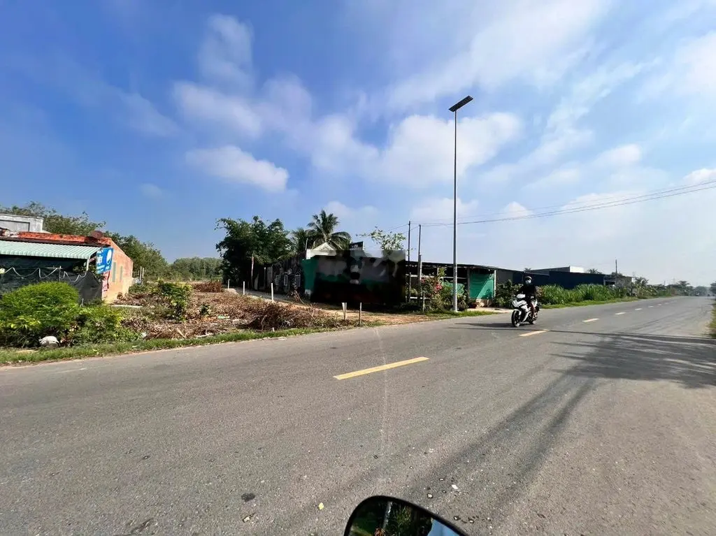 Chủ bán gấp 300m2 đất đối diên phòng công chứng Trần Văn Châu giá gốc