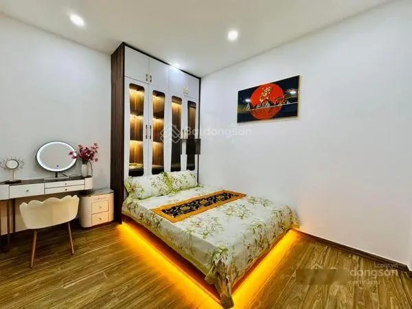 Nhà Ngay Khu Khách Sạn Đệ Nhất Quận Tân Bình, 1T 2L, 50m2, Thu Nhập 19Tr/Th Đầy Đủ NT, 4,8Tỷ