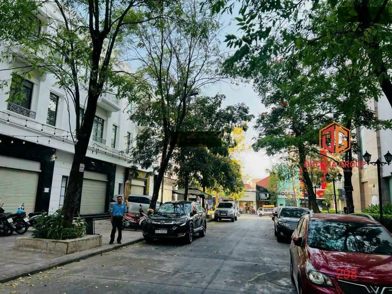 Cần bán căn shophouse Vincom 1T2L thuộc P. Tân Mai giá 15 tỷ