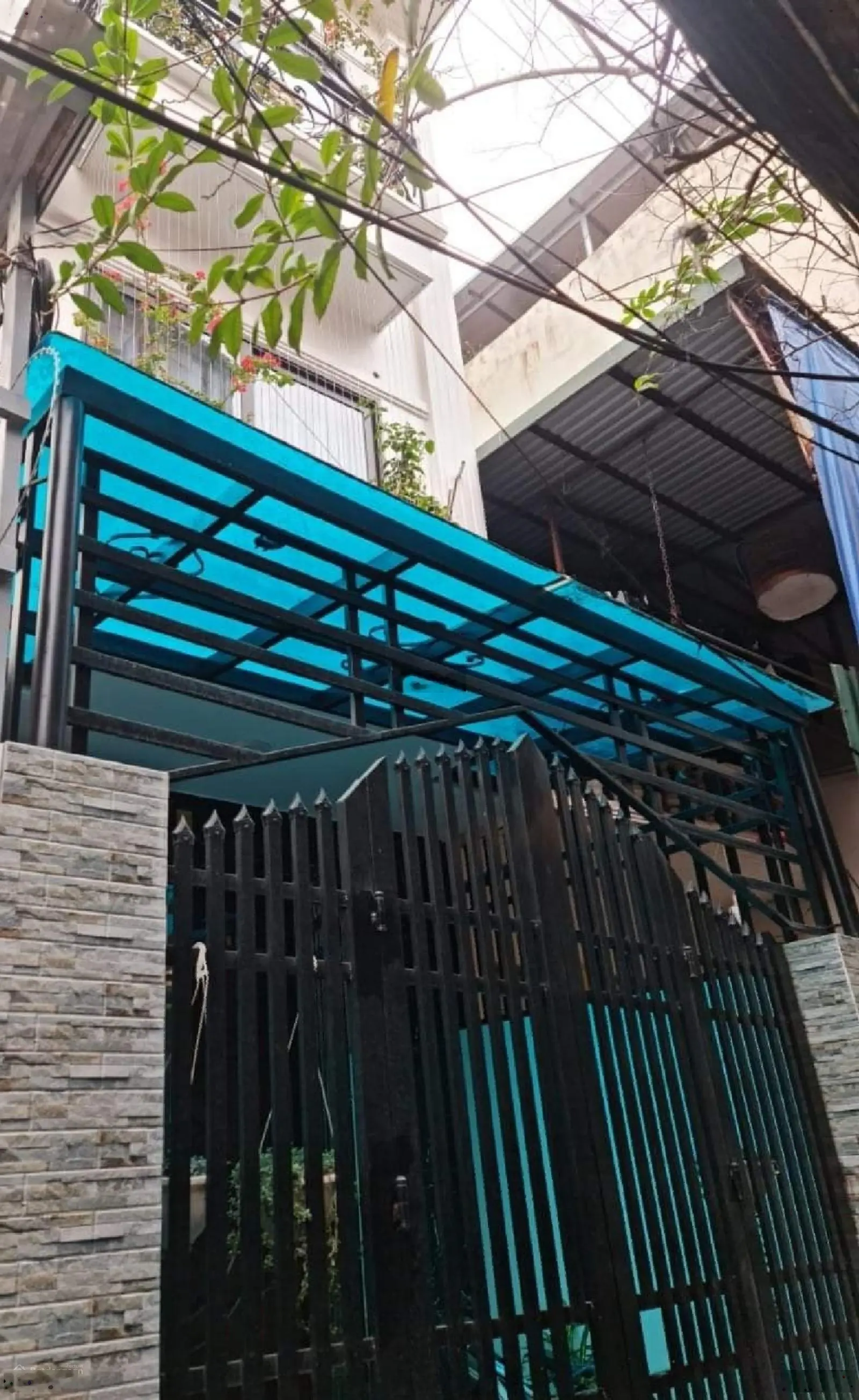Bán nhà 3 tầng phố Nguyễn Chính, Thịnh Liệt, đường rộng, sổ đỏ 53 m2, 5,7 tỷ