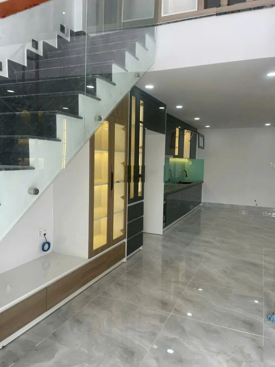 Chú bán gấp nhà chỉ 1ty6 nằm ngay tại đường Hoàng Phan Thái, Bình Chánh 72,5m2 SHR ra Quốc Lộ 1A