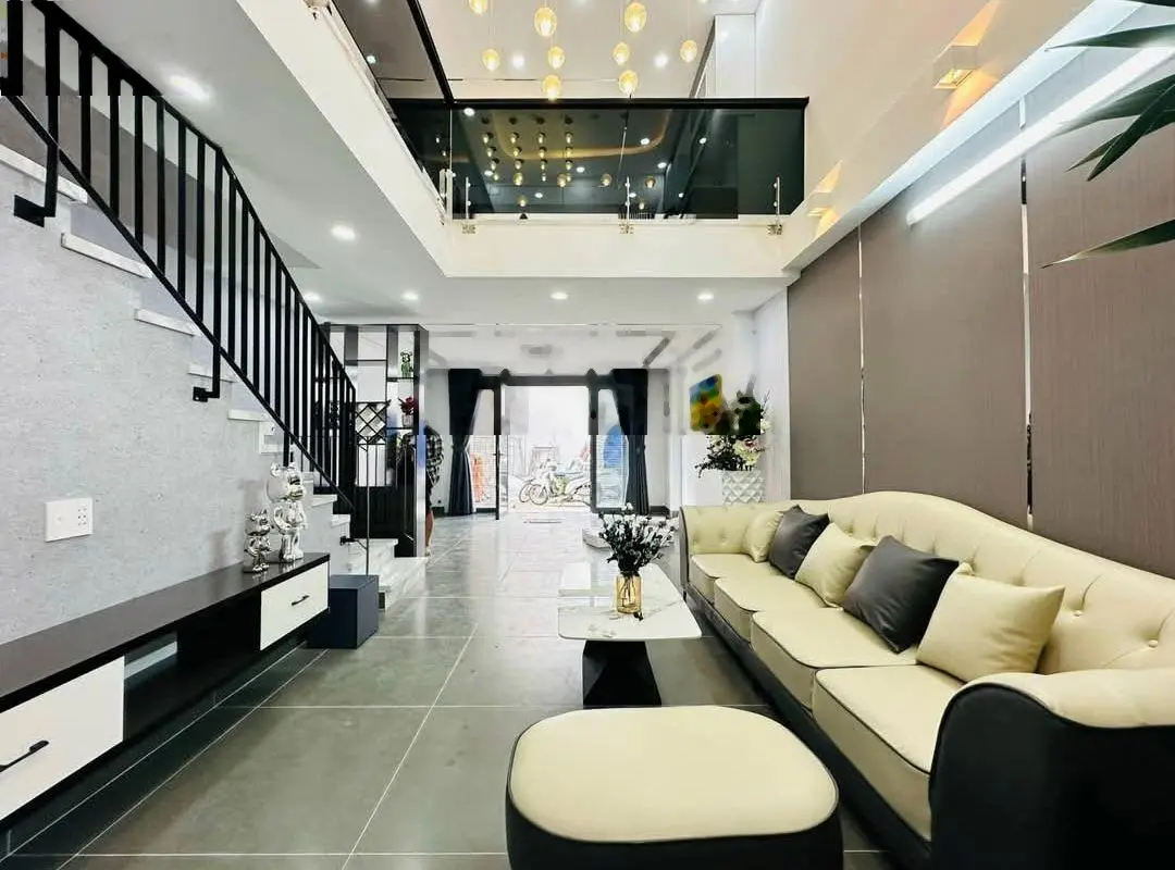 CẦN THANH LÝ GẤP NR GIÁ 3TỶ750 tại Đoàn Văn Bơ, Phường 13, Quận 4, TP.HCM,