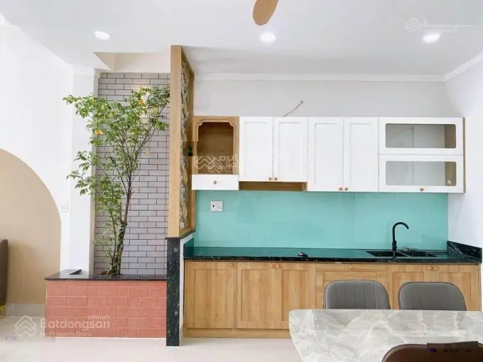 Cần bán gấp căn Thích Quảng Đức 56m2 giá chỉ 2tỷ sổ hồng riêng đang cho thuê 12tr/tháng