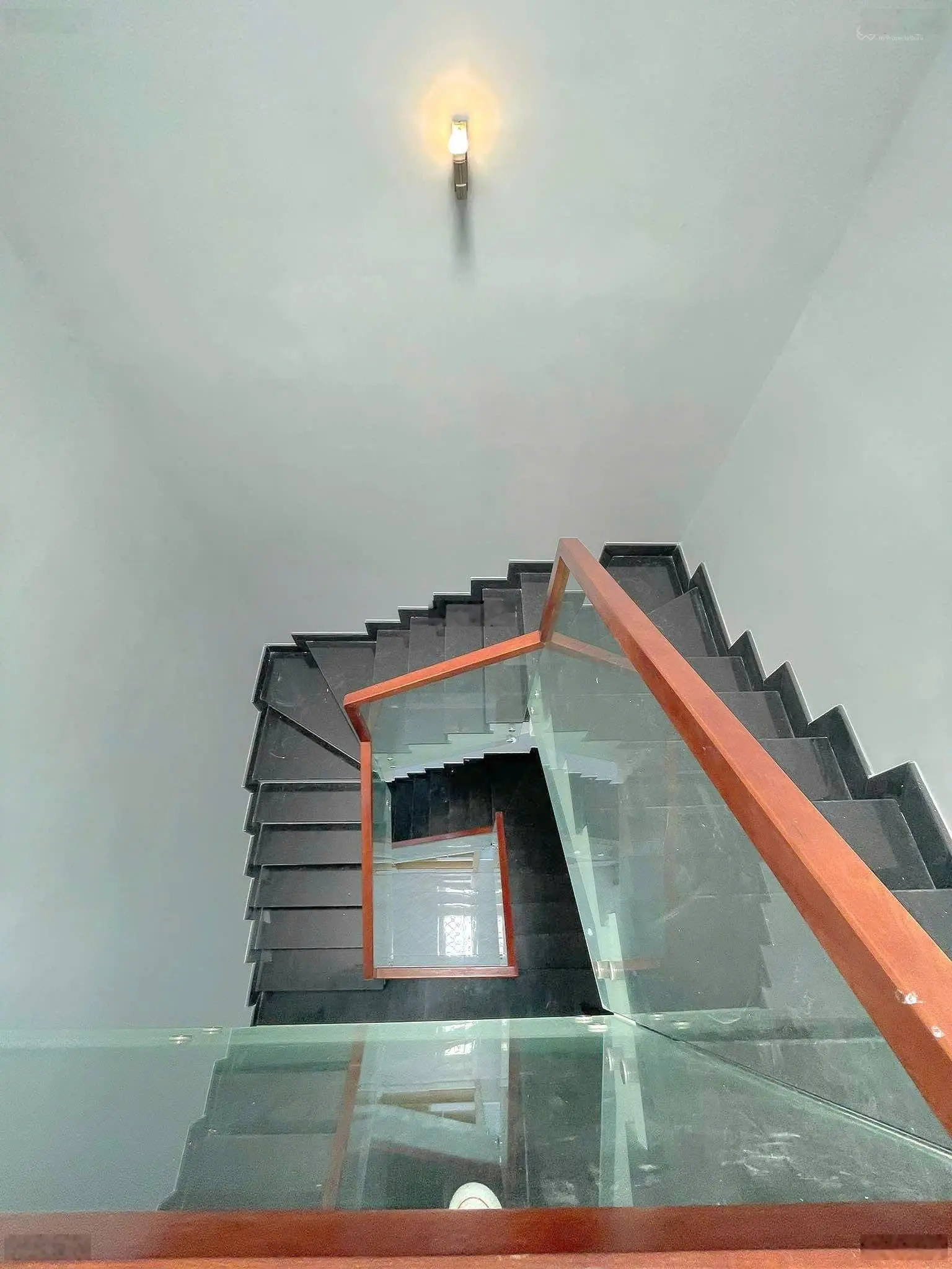Siêu phẩm nhà khu vip Âu Dương Lân, quận 8, 70m2, ngang 4,5m, 4 tầng hẻm xe hơi, sổ hồng chuẩn đẹp