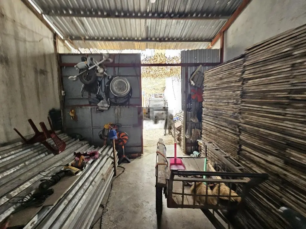 8 tỷ- 90m2 full thổ- ô tô tránh nhau- gpxd 5 tầng, tặng nhà