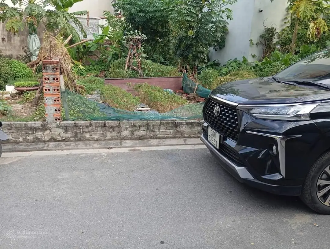 Ngũ hiệp thanh trì, sẵn 3 lô đất đầu tư , mặt ngõ ô tô chạy, tiện ích trường chợ, tthc bán kính 1km
