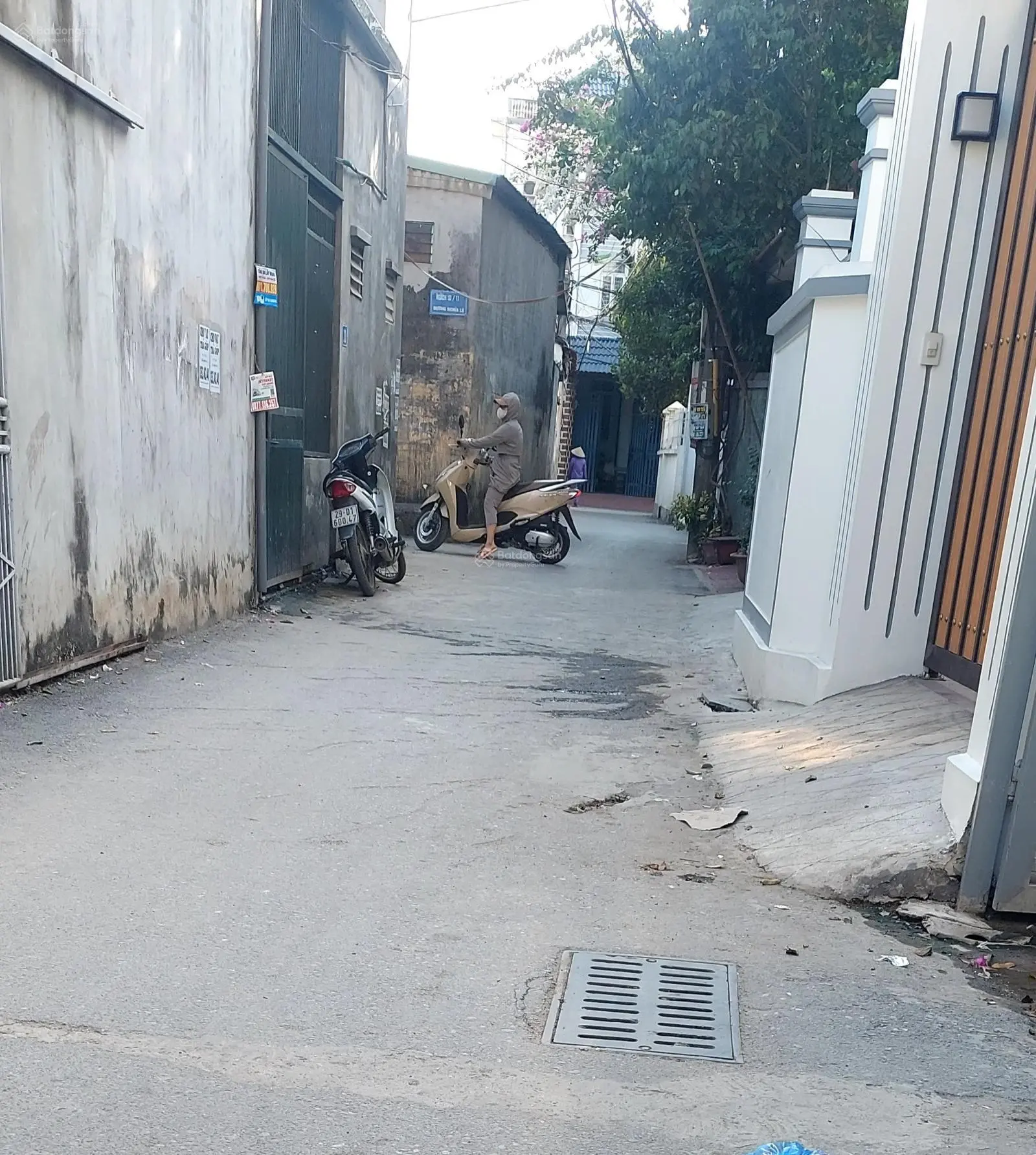 Bán gấp nhà 4 tầng tại nghĩa lộ .yên nghĩa.Ngõ ôtô qua cửa
