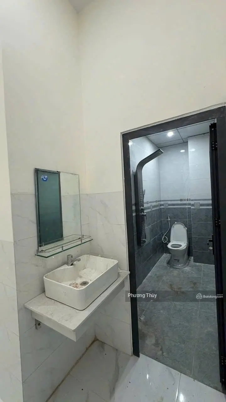 Bán Gấp Nhà 1 Trệt 1 Lầu Sân Xe Ôtô Gần Cây Xăng 75, Sổ Riêng Thổ Cư 100%, TT 600tr Nhận Nhà Ở Ngay