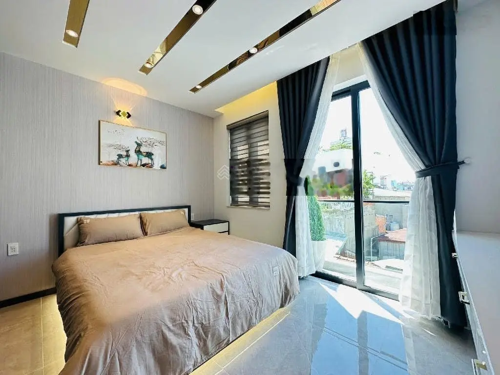 Cần bán gấp nhà Đ Bùi Thị Xuân P2 Q Tân Bình. 83,5m2/4tỷ370. Gần chợ Phạm Văn Hai, cho thuê 36tr/th