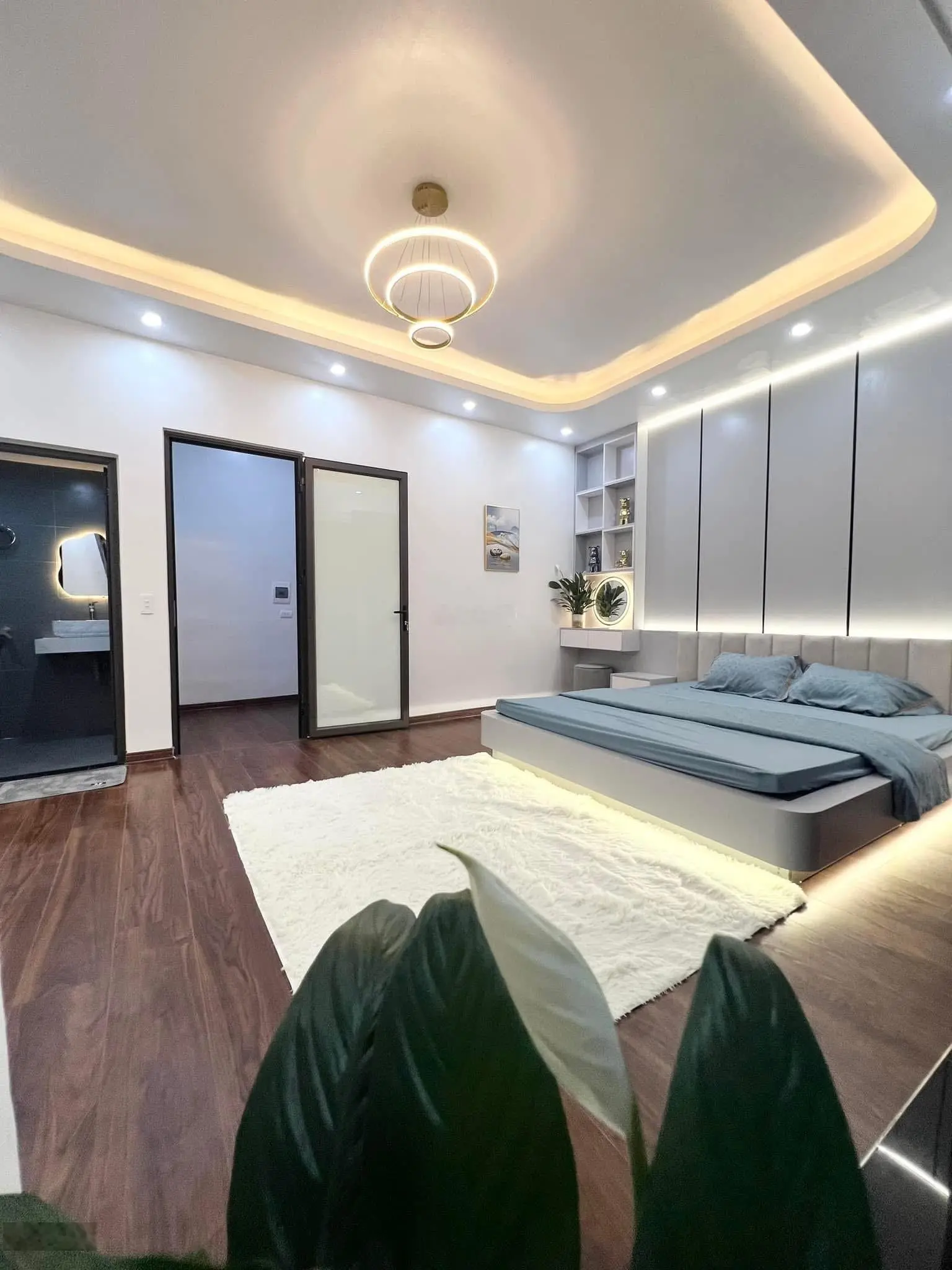 42m x 6 Tầng - nhà đẹp như khách sạn - Sổ đỏ vuông nét phố Khâm Thiên- Trung Phụng - Đống Đa .