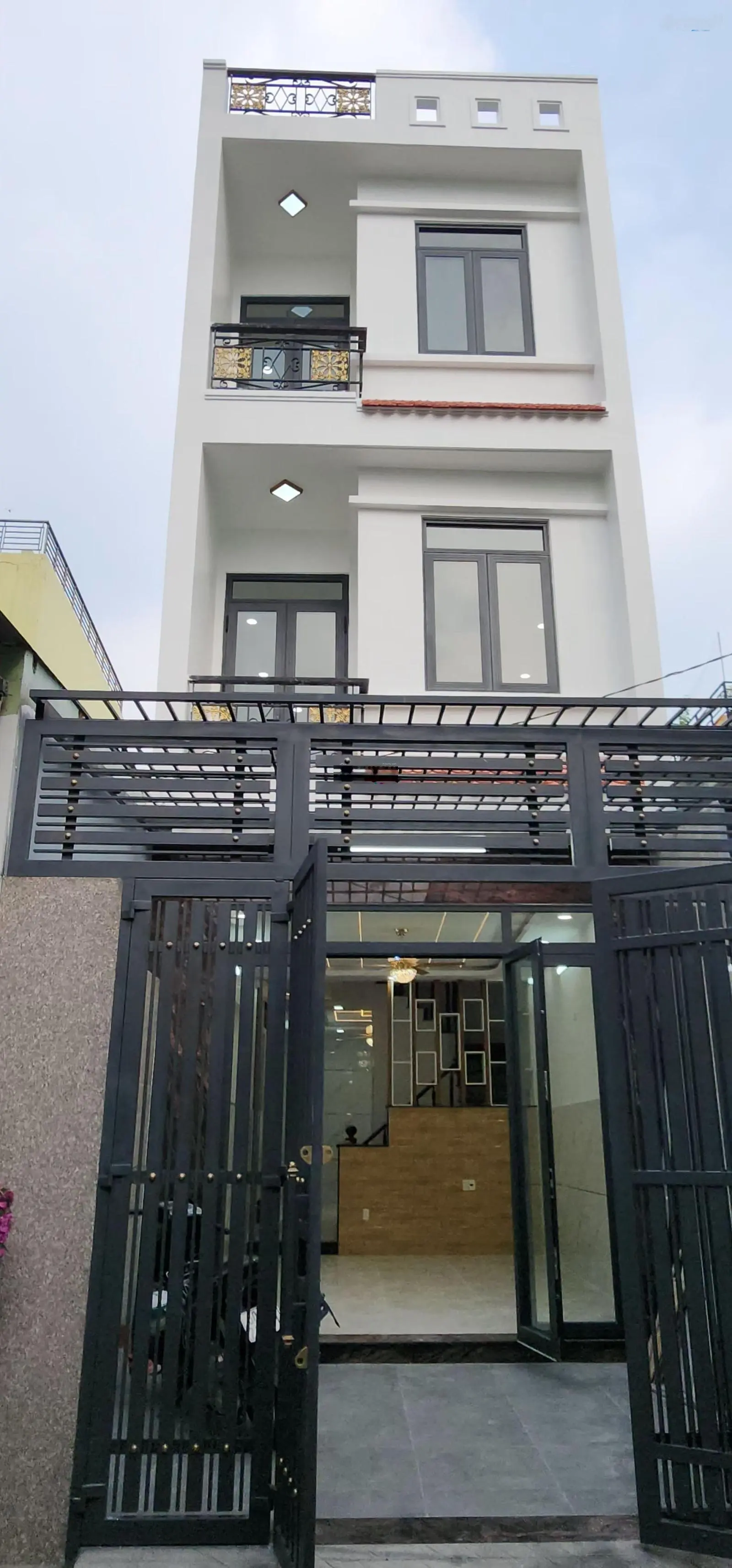 Nhà mới 100% 2 sẹc đường Phan Anh, đúc kiên cố 3 lầu