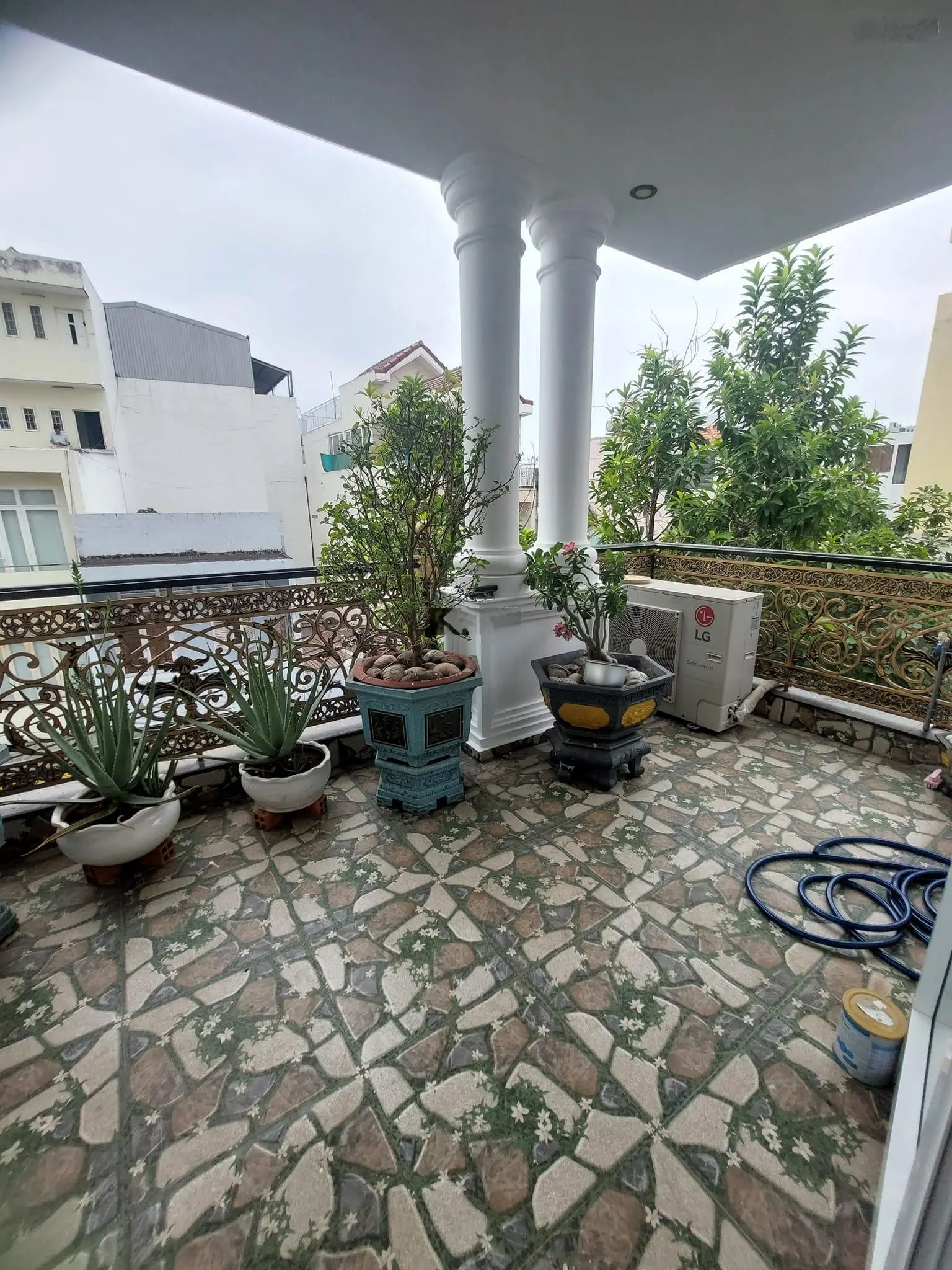 Bán biệt thự 182m2, 4 tầng, hẻm xe hơi đường ông ích khiêm - quận 11. 25.5 tỷ