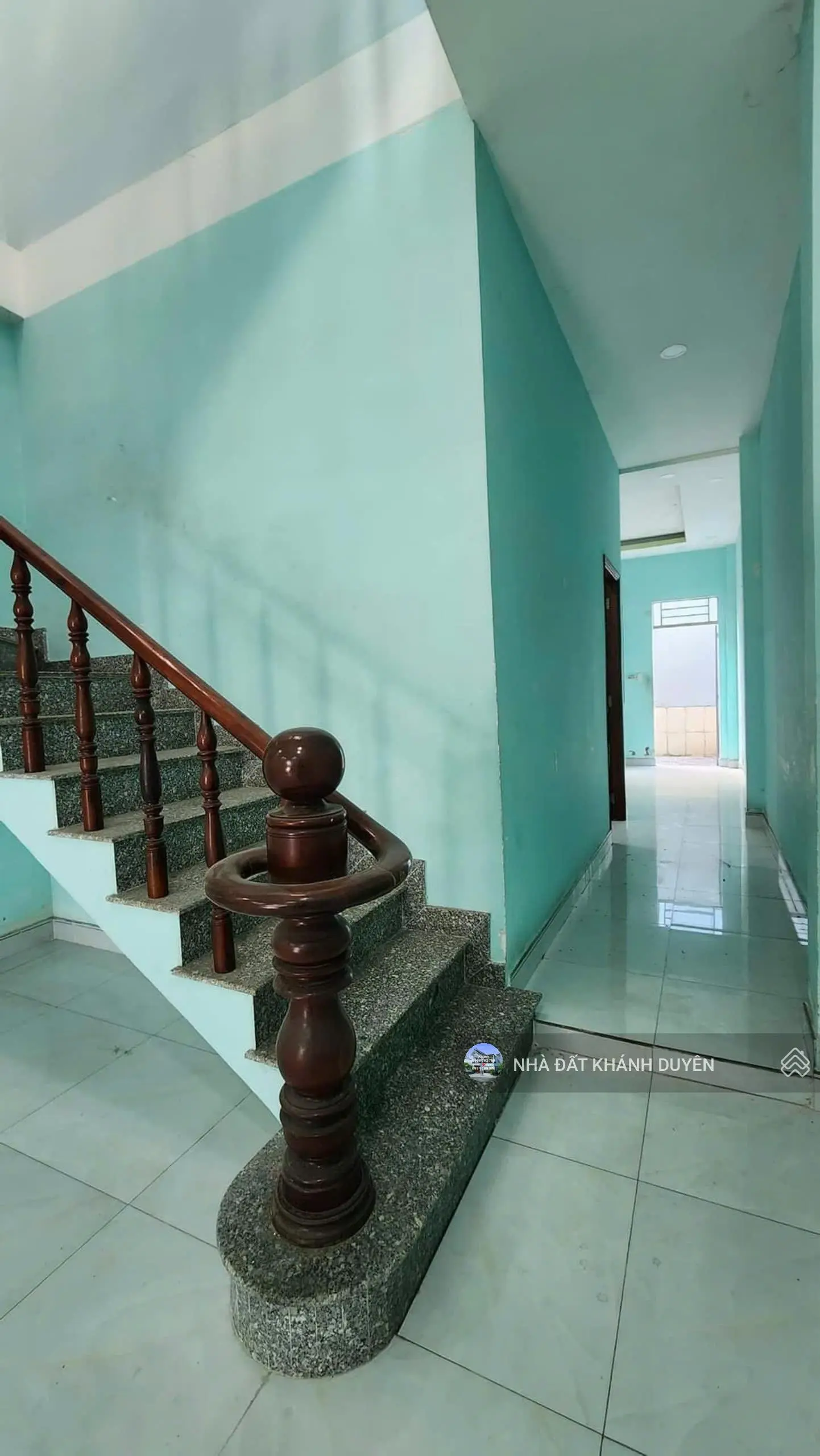 Hạ giá bán nhà 2 Tầng 5 x 21m , mặt Tiền đường Tân Hiệp 39 , gần nhà máy nước Tân Hiệp Hóc Môn