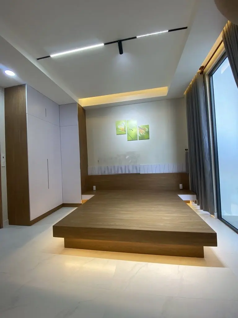 Bán gấp nhà đẹp hẻm xe hơi đường Ông Ích Khiêm Q.11