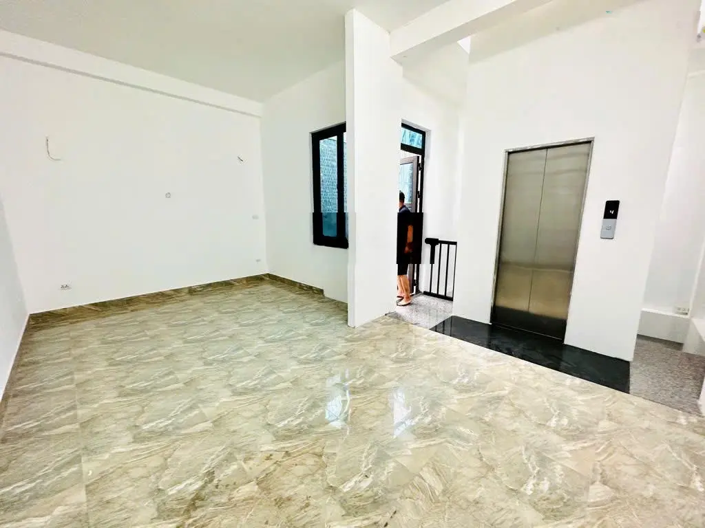 Bán nhà riêng Kim Mã, Nhà đẹp 2 mặt thoáng, khách chỉ việc xách vali về ở. 27M 4 TẦNG.