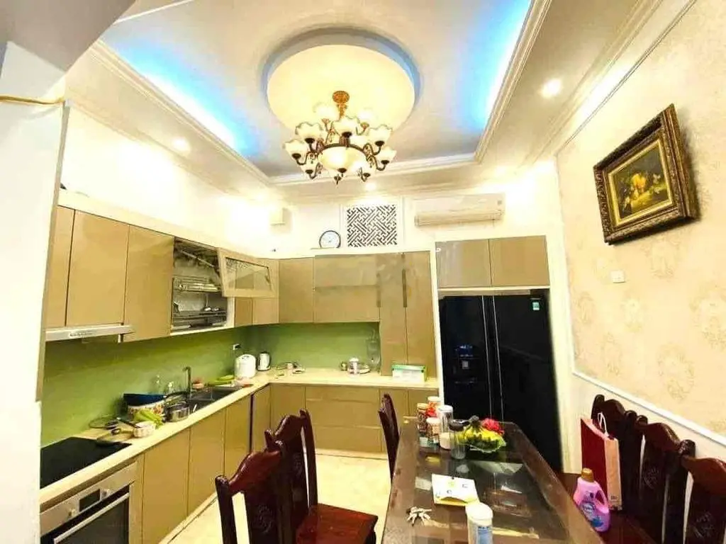 Nhà 45m2 trung tâm Đống Đa, gần ĐH ngoại thương giá chỉ 7,9 tỷ