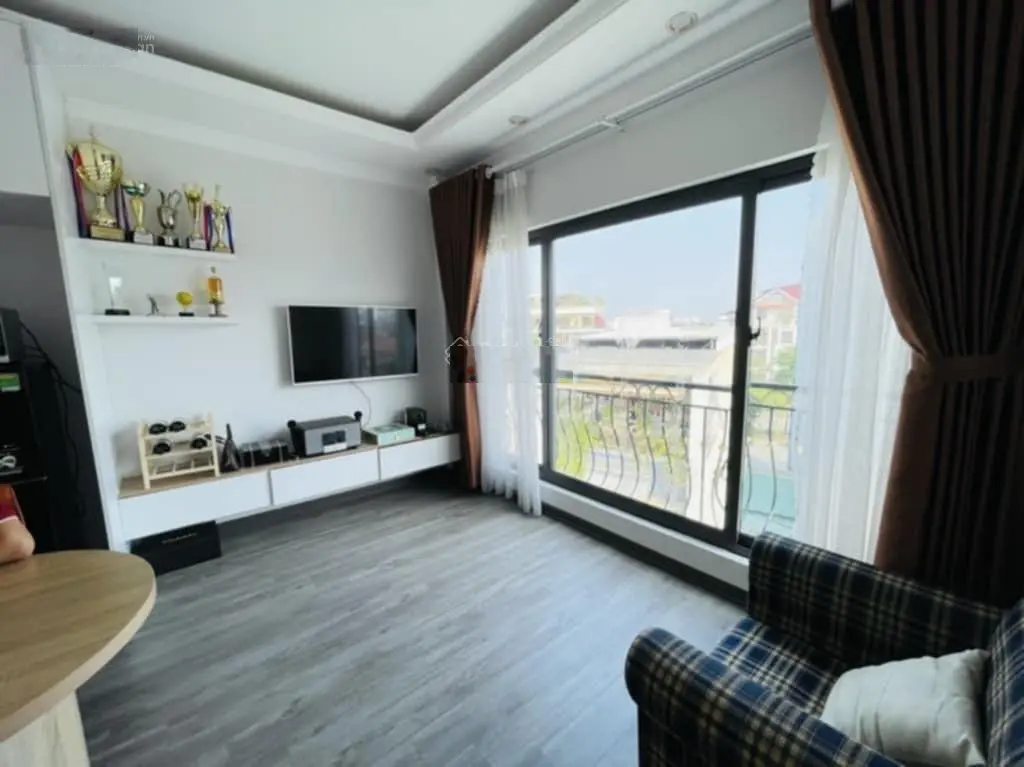 Nhà đẹp Sài Đồng Long Biên, 5 tầng, ô tô tránh, kinh doanh tốt chỉ 9 tỷ!
