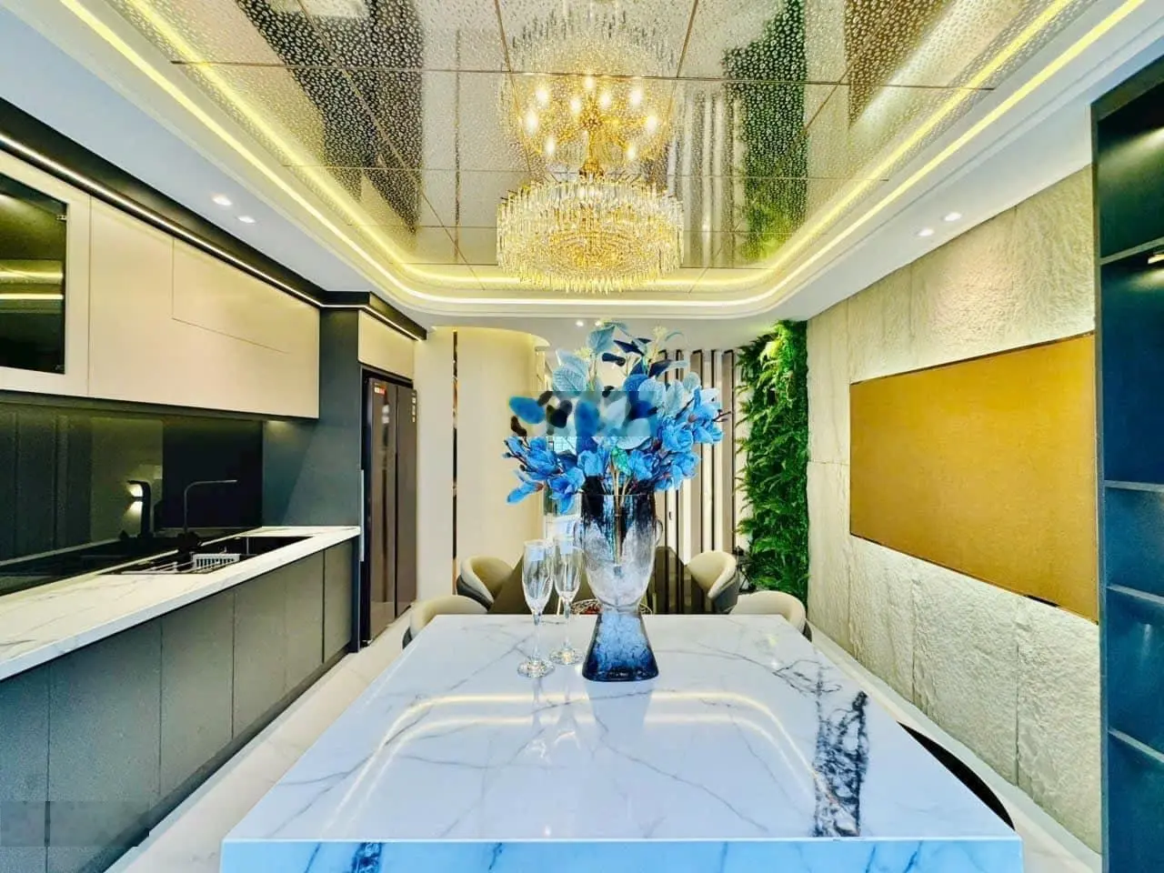 Bán siêu phẩm thang máy thiết kế đẳng cấp - ngay City Land Pak Hill - Lotte Mart