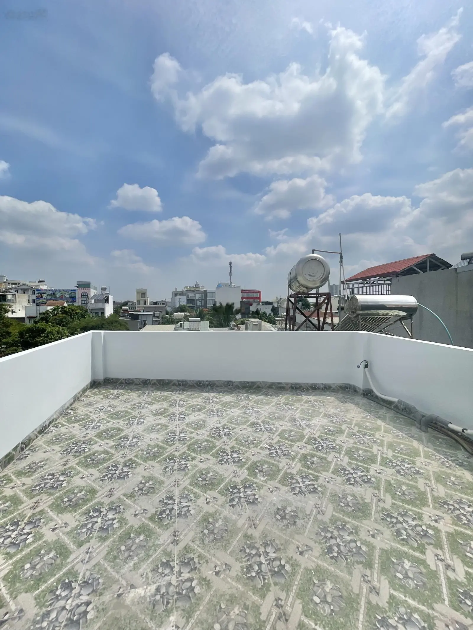 Cần bán nhà 2 lầu mới hoàn thiện gần ngã tư mồi DT67M giá 3,4 tỷ