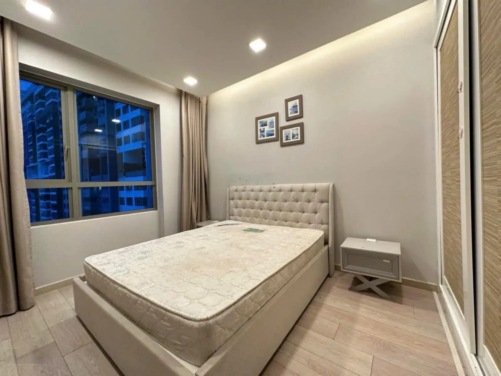 Hàng hiếm cần bán tại chung cư Riviera Point, diện tích 189m2, có 4PN 3WC, 13,1 tỷ vnd