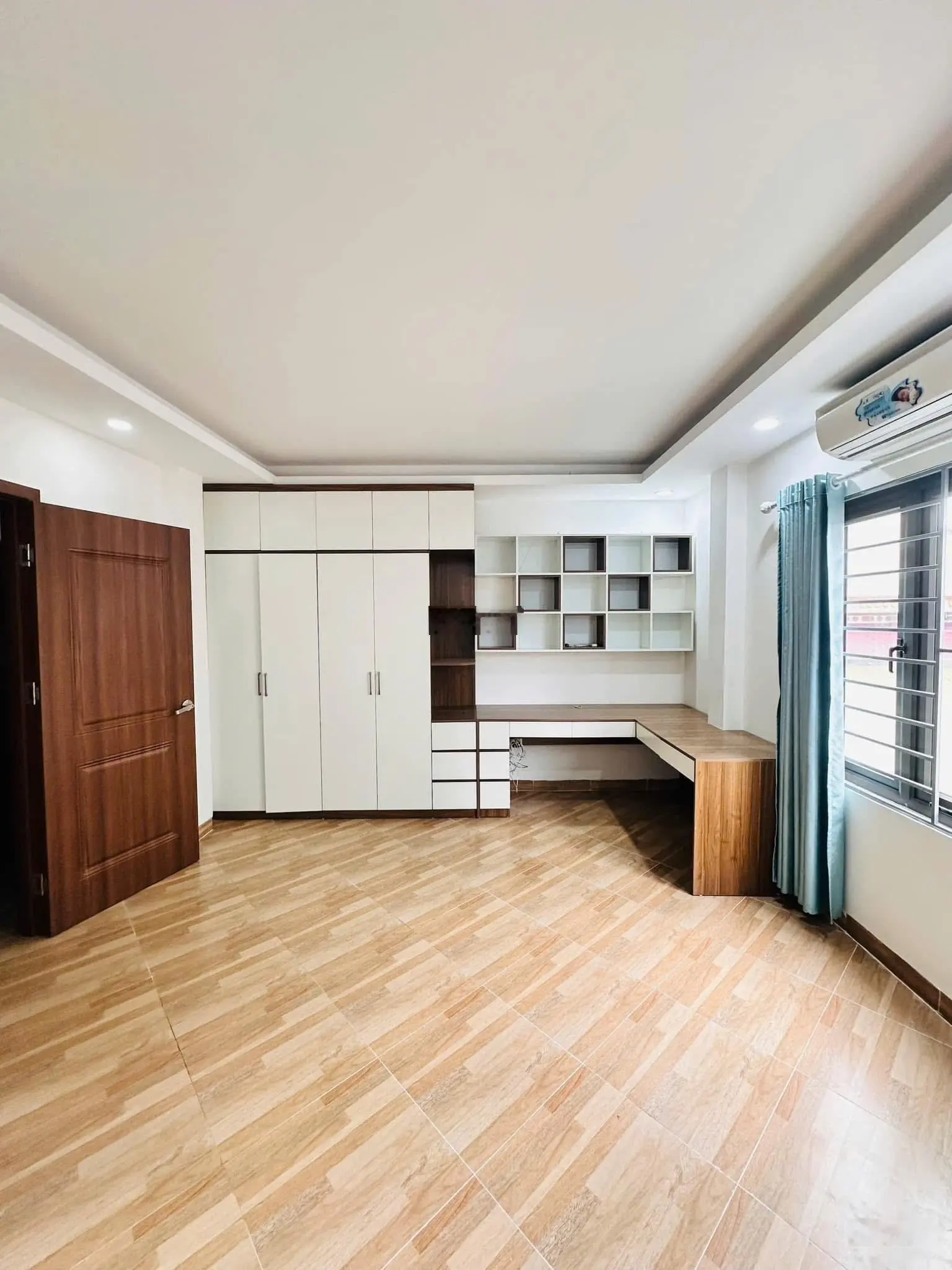 Bán nhà xuân phương - nam từ liêm lô góc 5 tầng gần phố full nội thất giá 5.8 tỷ