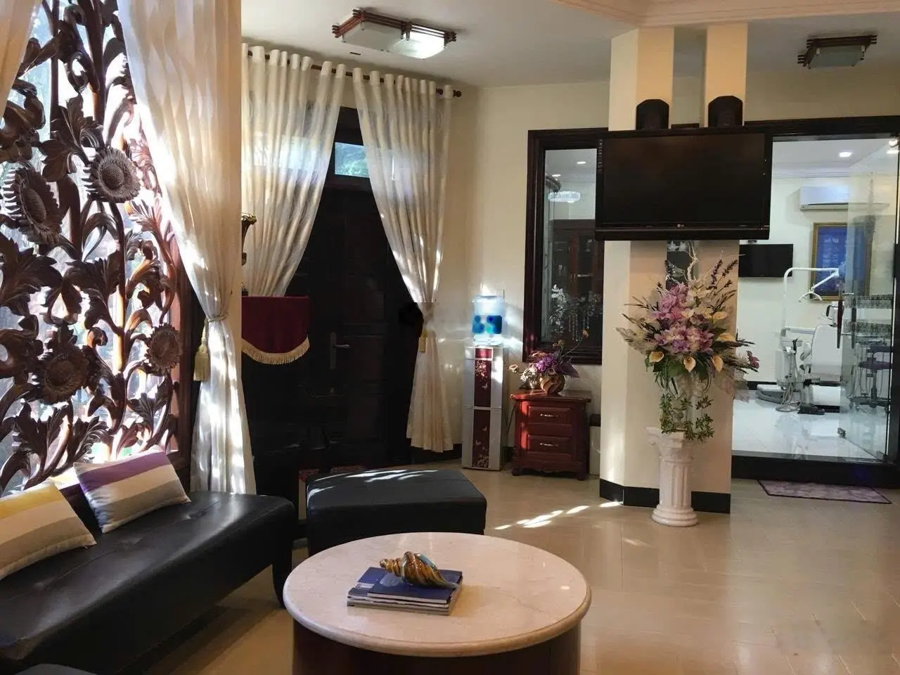 Bán biệt thự góc 2MT đường trước nhà 30m hẻm hông 12m DT 9x16m 2 lầu. Giá 27,5 tỷ