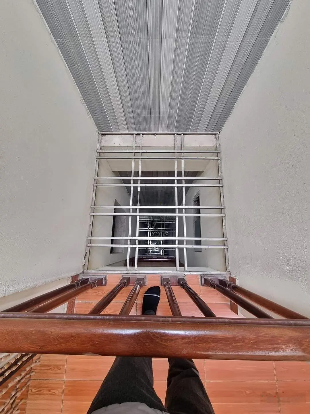 Bán Gấp nhà siêu hiếm Phú Đô 40m2 x 5 tầng dân xây chắc chắn xung quanh ngập tràn tiện ích