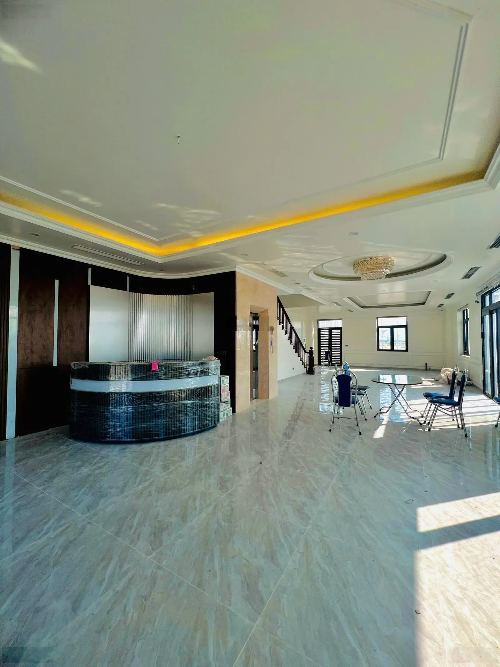 Shophouse mặt đường 68m chỉ 27tr/m2 cách bệnh viện Bạch Mai 5km, LH: 0945362397