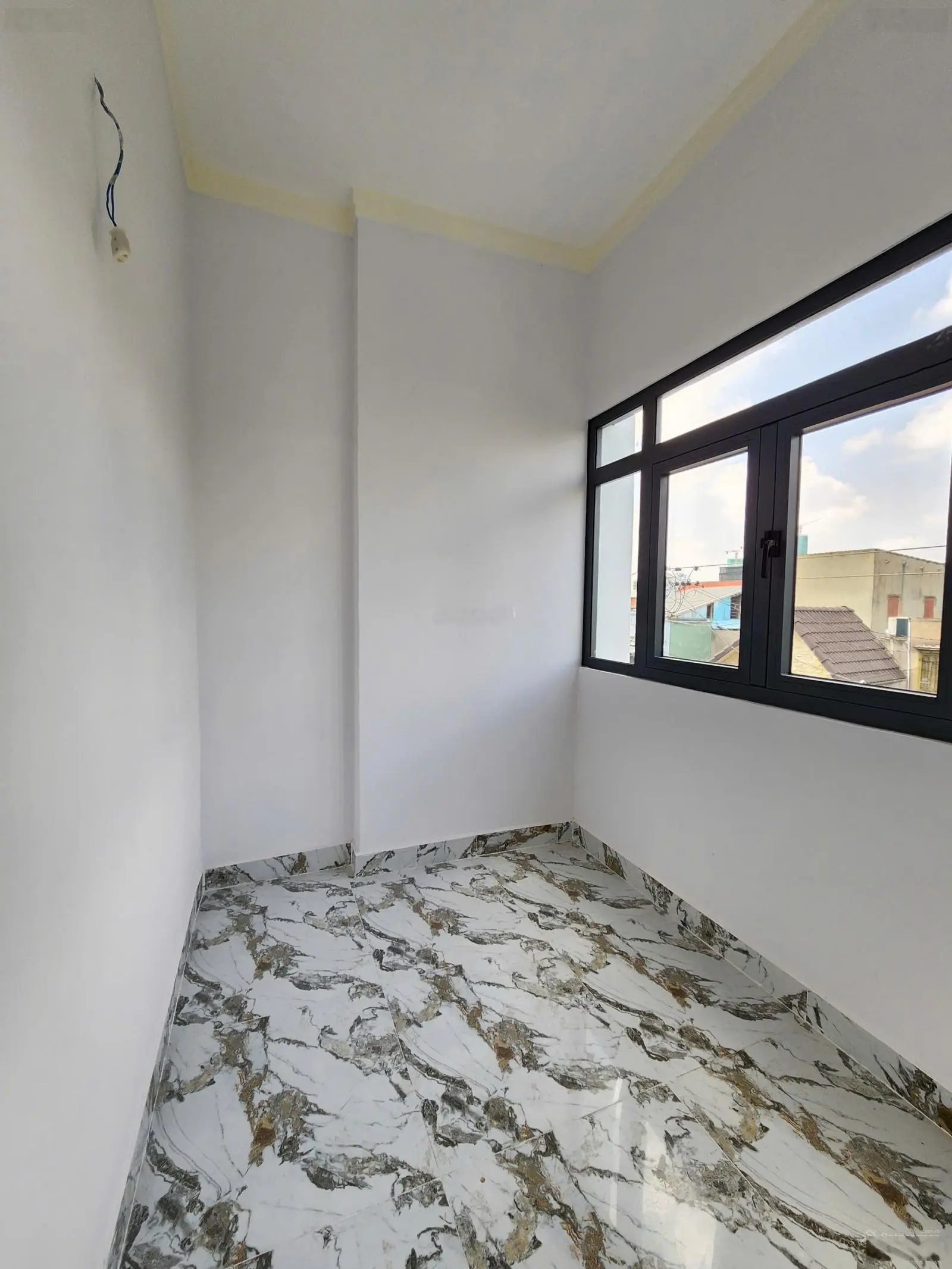 Bán nhà 1 trệt 1 lầu ngay ngã ba cây lơn chỉ 3ty1 TL, Nhà Mới, có Phòng ngủ dưới
