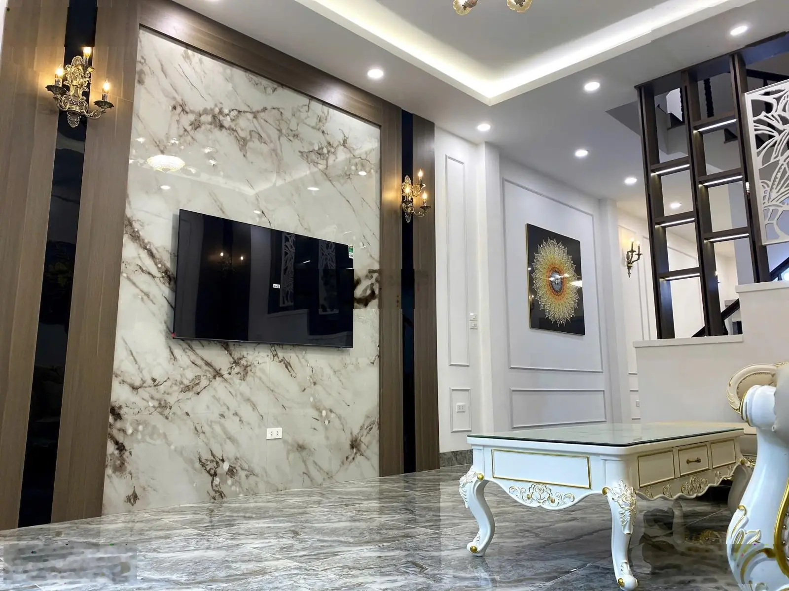 Phố ít nhà bán!phân lô kv phố Trần Quang Diệu, kinh doanh, lô góc, ô tô tránh, giá trị tăng sản tốt