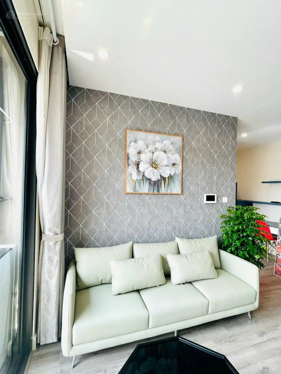Bán căn hộ 1+1 Vinhomes ocean park, full đồ mới, giá 2,24 tỉ thu net. LH: 0879 703 ***